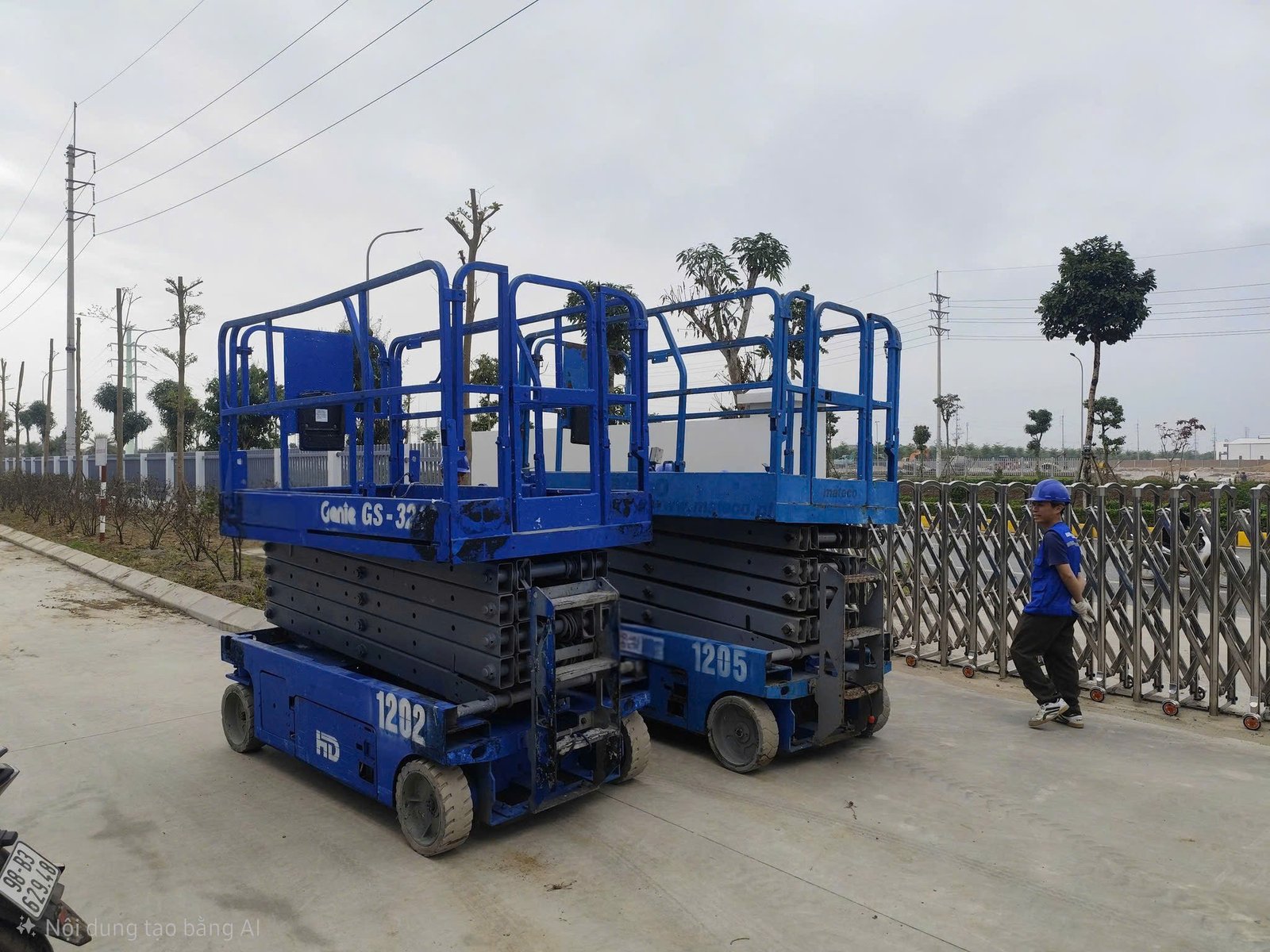 Đội xe Cát Kéo Genie GS-32 sẵn sàng phục vụ